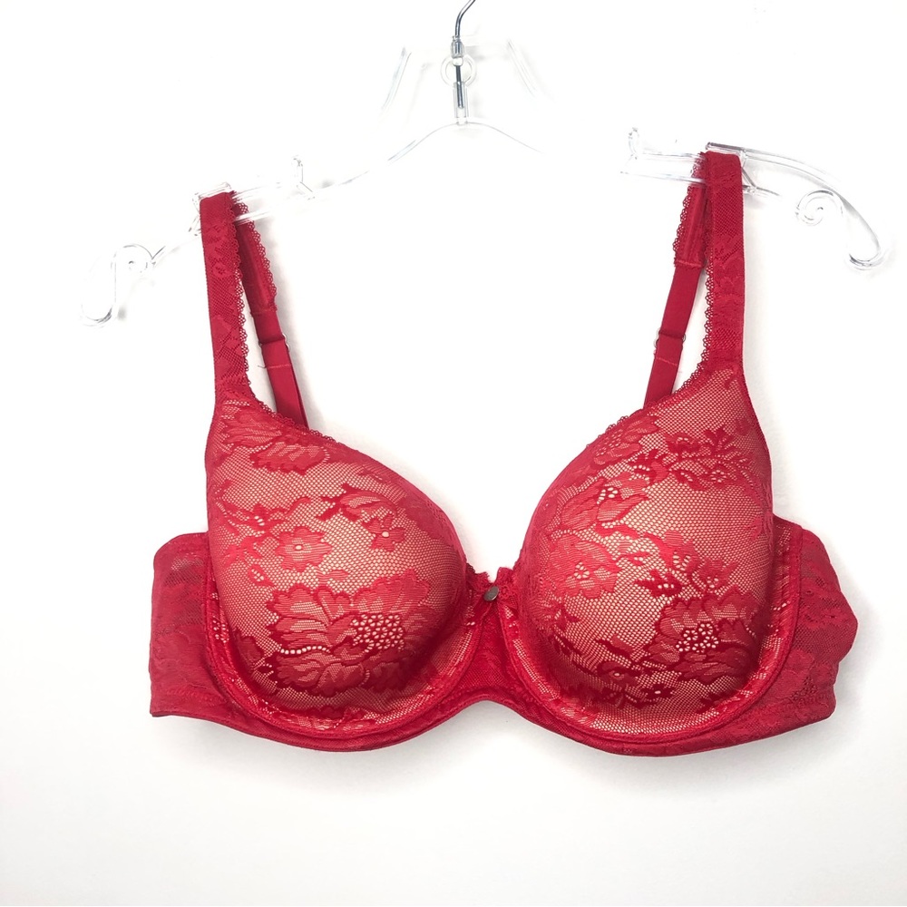 Victorias secret body by Victoria lined Demi red bra with underwire. E2